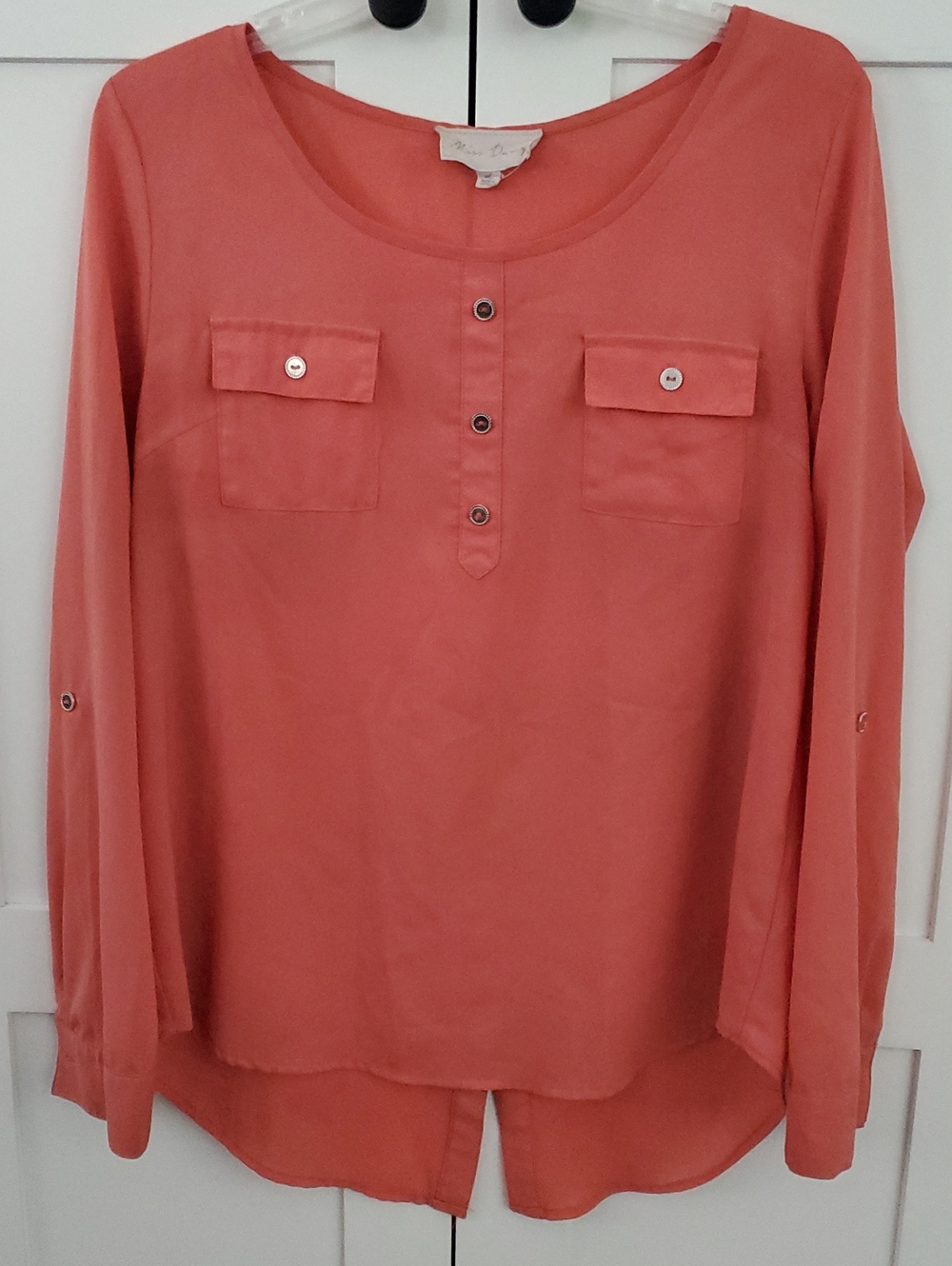 Women's Coral Long-Sleeve Scoop Neck Button-Front Blouse